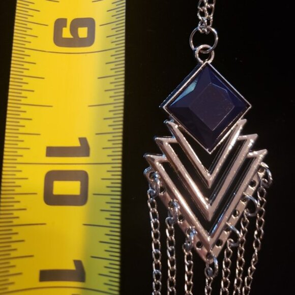 Boho 1980's 18" Silver Tone & Dark Purple Pendant w/ 7 tassels Necklace - Picture 12 of 13